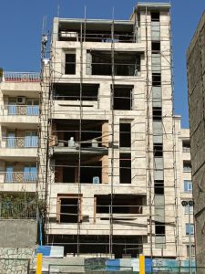 اجرای نمای شیشه‌ای لوور