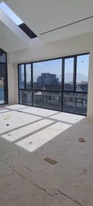 بهترین شرکت اجرای نمای شیشه‌ای کرتین وال را چطور پیدا کنیم؟