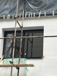 اجرای نمای ترمال بریک بهتره یا کرتین وال؟ راهنمای انتخاب هوشمند