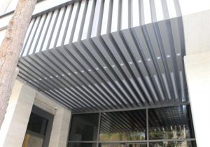 نمای لوور آلومینیومی چوبی و فلزی