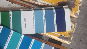 بررسی رنگ الکترواستاتیک در پروفیل‌های آلومینیومی