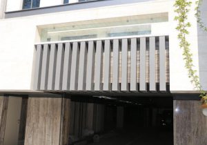 نکات حرفه‌ای در اجرای لوور دوکی و مستطیلی نمای ساختمان