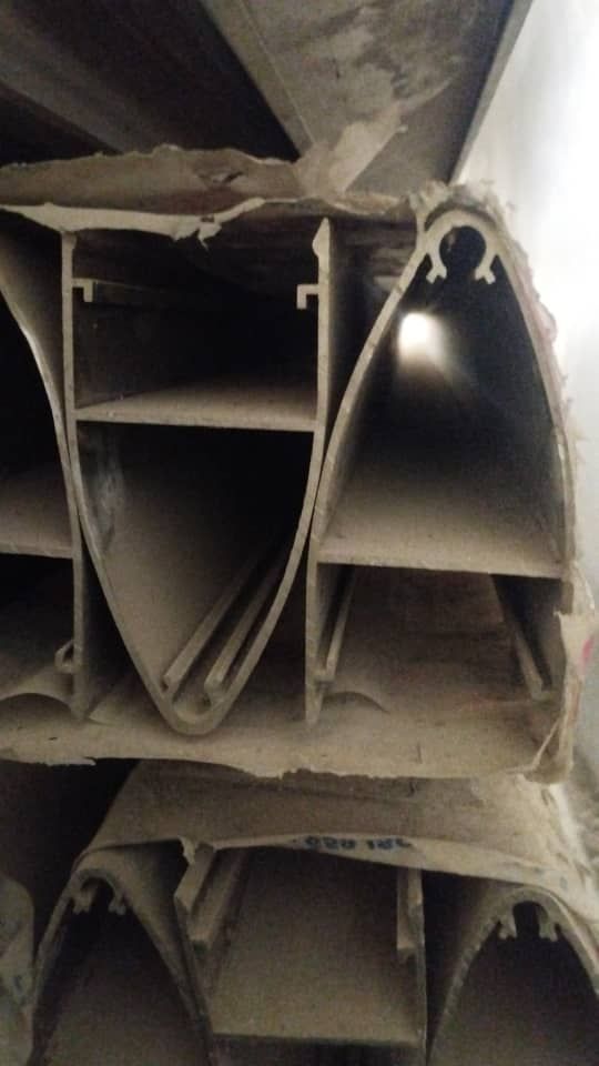 مزایای استفاده از کپ دوکی شکل کرتین وال