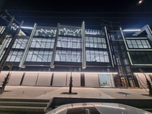 بررسی بهترین متریال در نمای کرتین وال